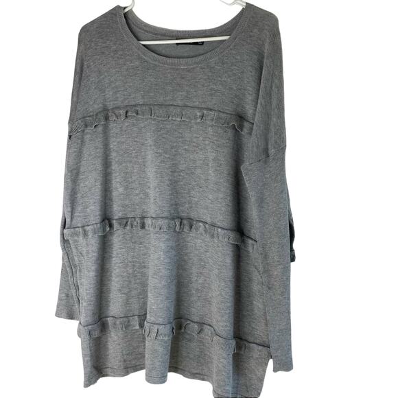 Women’s Solutions grey sweater ruffles size large NWOT - Picture 1 of 5